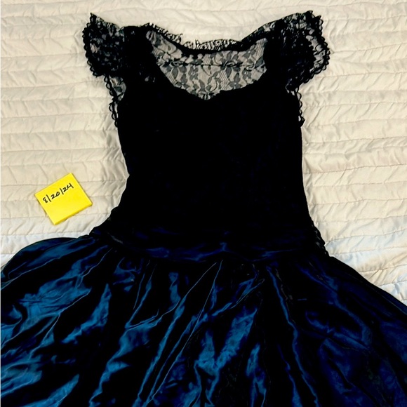 Vintage 80’s Gunne Sax Dress - Picture 2 of 8